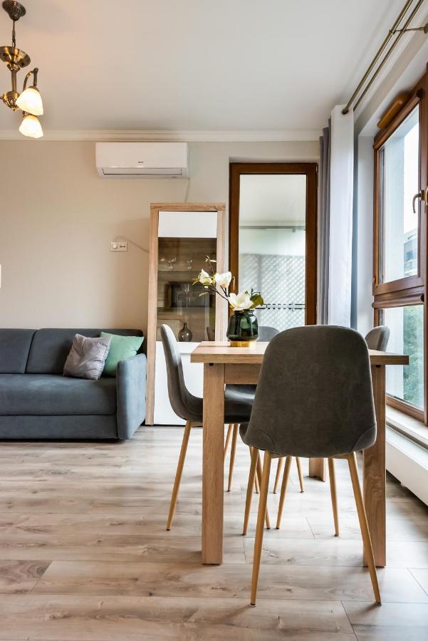 Prestige Verdant Apartment ワルシャワ エクステリア 写真