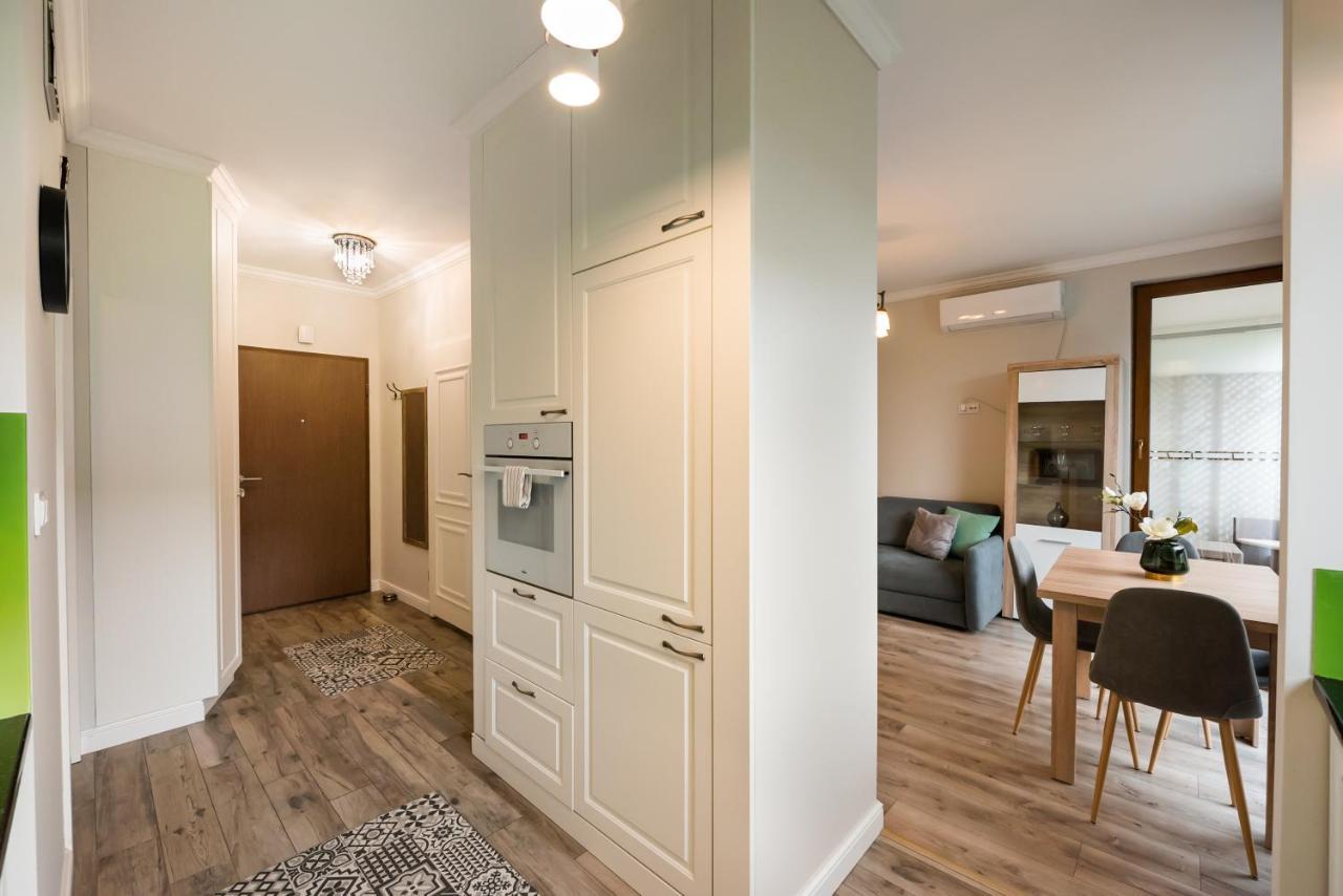 Prestige Verdant Apartment ワルシャワ エクステリア 写真