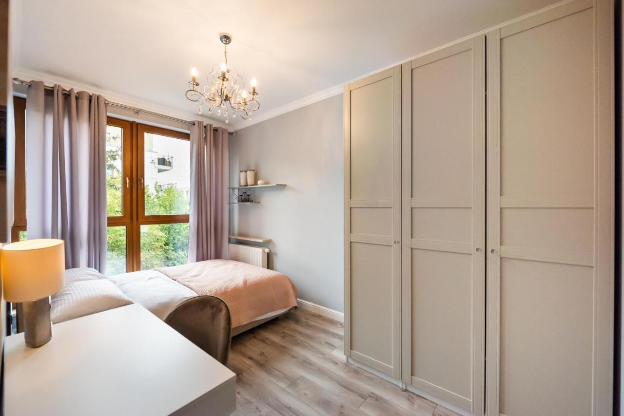 Prestige Verdant Apartment ワルシャワ エクステリア 写真