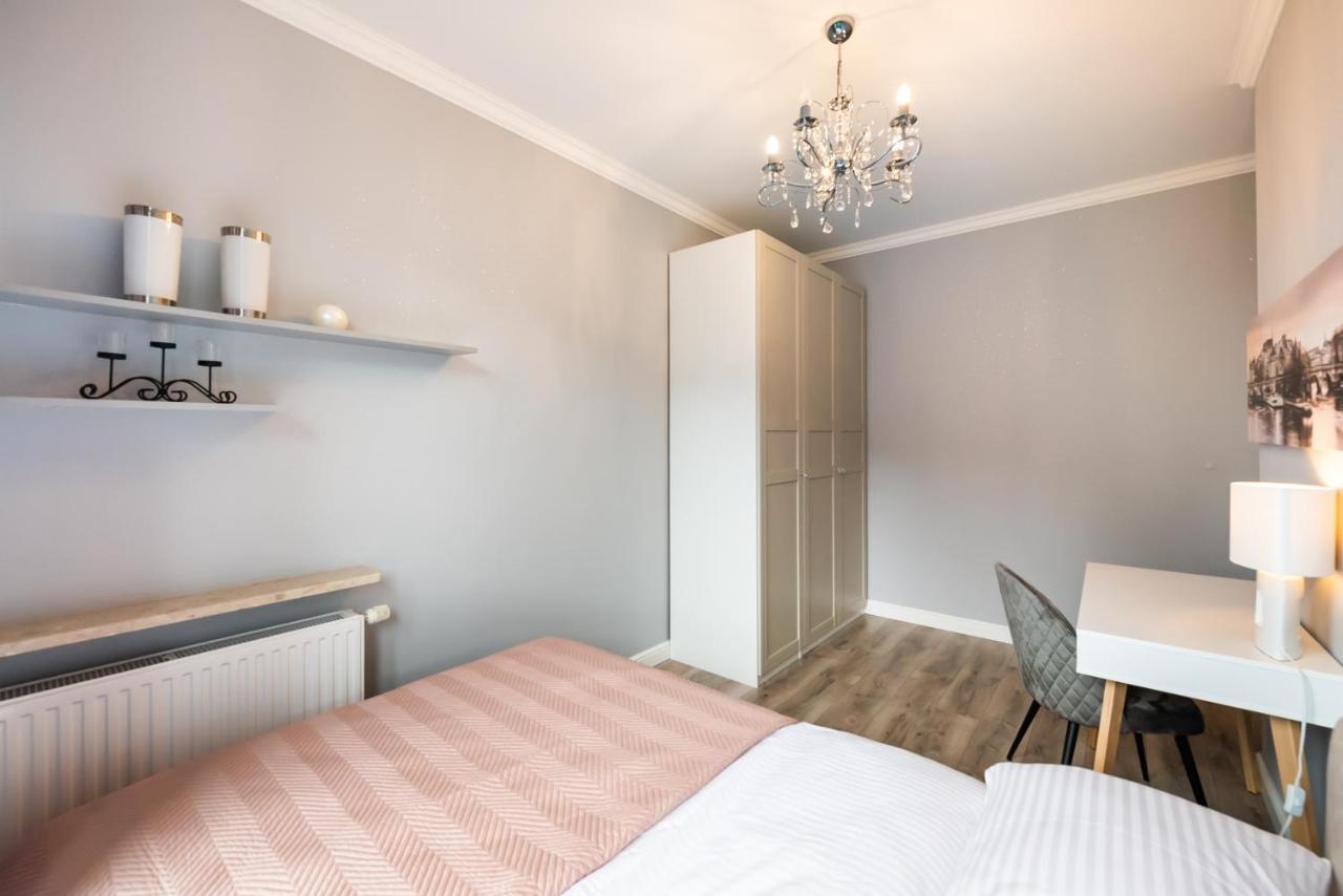 Prestige Verdant Apartment ワルシャワ エクステリア 写真